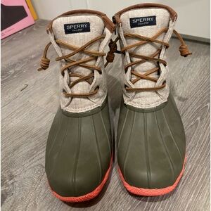 Women’s sperry winter boots